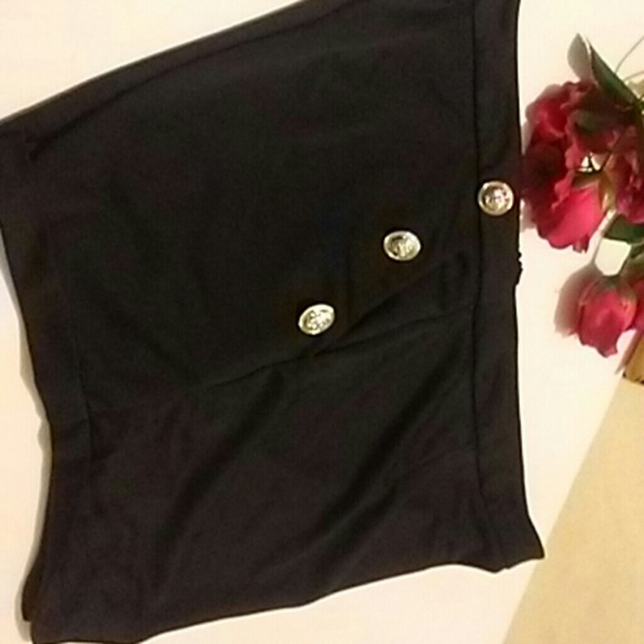 lady's Shorts 🔥♥️ - Picture 4 of 4